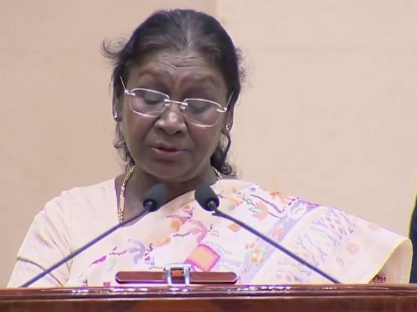 राष्ट्रपति कार्यक्रम को संबोधित करते हुए