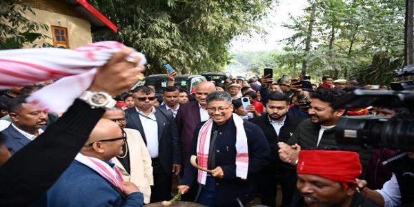 খুমটাইত গ্ৰাম্য পৰ্যটনৰ কেইাটাও নতুন প্ৰকল্পৰ শুভৰাম্ভনি মন্ত্ৰী পীয়ুষ হাজৰীকাৰ