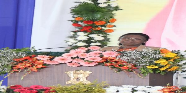 তিনিখন ৰাজ্যৰ মুখ্যমন্ত্ৰীয়ে একেলগে কাম কৰি কাৰ্তিক ওৰাওঁৰ বিশ্ববিদ্যালয়ৰ সপোন পূৰণ কৰিব লাগেঃ ৰাষ্ট্ৰপতি দ্ৰৌপদী মুৰ্মু