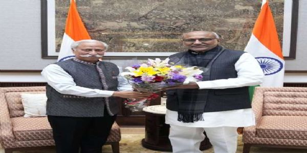 অৰুণাচল প্ৰদেশৰ ৰাজ্যপালৰ উপ-ৰাষ্ট্ৰপতিক সাক্ষাৎ