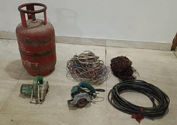 बरामद की गई सामग्री बरामद की गई सामग्री