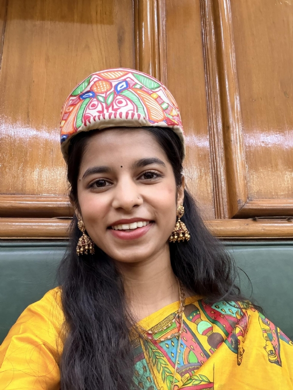 भाजपा विधायक और प्रसिद्ध लोकगायिका मैथिली ठाकुर विधानसभा सत के दौरान भाजपा विधायक और प्रसिद्ध लोकगायिका मैथिली ठाकुर विधानसभा सत के दौरान