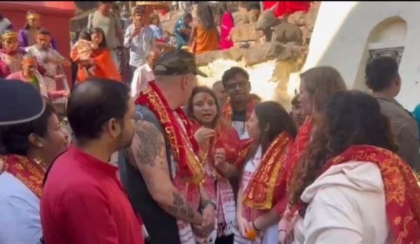 कामाख्या धाम में पॉप स्टार पोस्ट मेलोन! विश्व प्रसिद्ध अमेरिकी रैप और उनकी बैंड का विशेष दर्शन