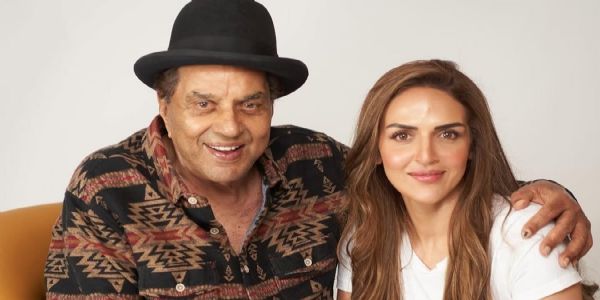 ধৰ্মেন্দ্ৰৰ বাবে এশা দেওলৰ আৱেগিক পোষ্ট