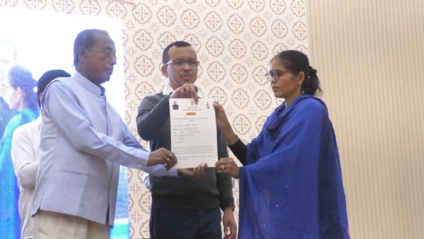 জাগীৰোডত PMAGYৰ অধীনৰ হিতাধীকাৰীক গৃহ অনুমোদন পত্র প্রদান জাগীৰোডত PMAGYৰ অধীনৰ হিতাধীকাৰীক গৃহ অনুমোদন পত্র প্রদান