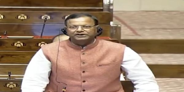 ‘আপোনাৰ ধন, আপোনাৰ অধিকাৰ’ অভিযানত দাবী নকৰা সম্পত্তি ঘূৰাই অনাৰ প্ৰক্ৰিয়া ত্বৰান্বিত