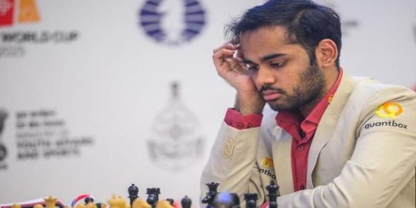 ফ্ৰীষ্টাইল চেছ গ্ৰেণ্ড শ্লেম ফাইনেলত অৰ্জুন এৰিগেইচিৰ মেগনাছ কাৰ্লছনক পৰাজিত