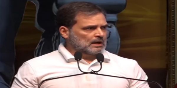 ৰাহুল গান্ধীৰ পুনৰ আক্ৰমণ, সুধিলে- আক্ৰমণৰ পূৰ্বে পাকিস্তানক কিয় খবৰ দিয়া হ’ল