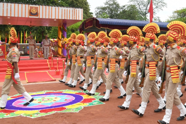 সশস্ত্ৰ সীমা বলৰ তেজপুৰ শালনীবাৰী প্ৰশিক্ষণ কেন্দ্ৰত আজি অনুষ্ঠিত এক  দীক্ষান্ত সমাৰোহত