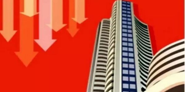 ভাৰত-পাকিস্তানৰ উত্তেজনাৰ মাজতে ষ্টক মাৰ্কেট অৱনমন, চেন্সেক্স ৫৪৮ পইণ্ট হ্ৰাস