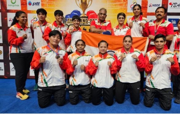 थाईलैंड ओपन में पदक जीतने वाली भारतीय टीम