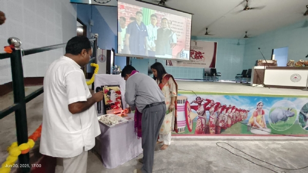 তামুলপুৰত ৰাভা দিৱসৰ লাইভ কাৰ্যসূচী প্ৰদৰ্শন।