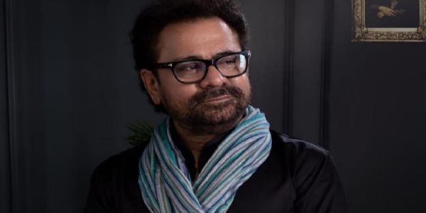 ‘ন’ এণ্ট্ৰি-২’ৰ পৰা বিচ্ছিন্ন দিলজিৎ দোছাঞ্জ,পৰিচালক আনীছ বাজমীয়ে প্ৰকাশ কৰে