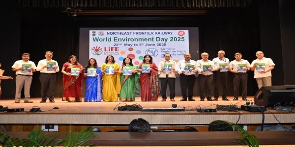 উত্তৰ পূব সীমান্ত ৰেলৱে আৰু কটন বিশ্ববিদ্যালয়ৰ সৈতে বুজাবুজিৰ চুক্তি স্বাক্ষৰ