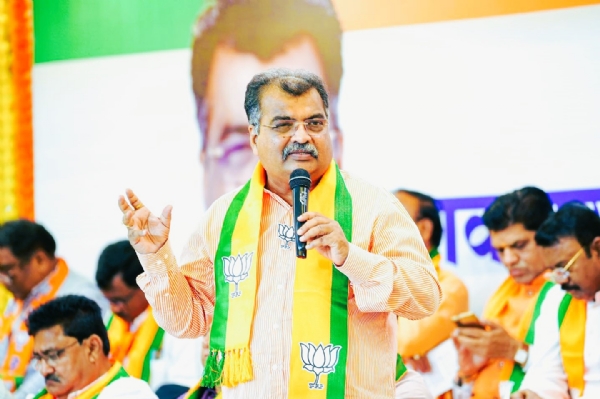 ৰবীন্দ্ৰ চৱন বিনা প্ৰতিদ্বন্দ্বিতাৰে  মহাৰাষ্ট্ৰ বিজেপিৰ নতুন ৰাজ্যিক সভাপতি নিৰ্বাচিত