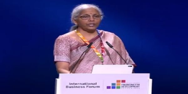 সীতাৰমণৰ স্পেইনৰ এফএফডি৪ সন্মিলনত ভাৰতৰ সংস্কাৰ, বিনিয়োগৰ সুযোগৰ ওপৰত গুৰুত্ব আৰোপ