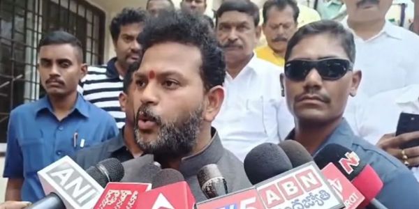 এএআইবিৰ প্ৰাৰম্ভিক তদন্তৰ প্ৰতিবেদনত খৰখেদাকৈ সিদ্ধান্ত নলব: নাইডু