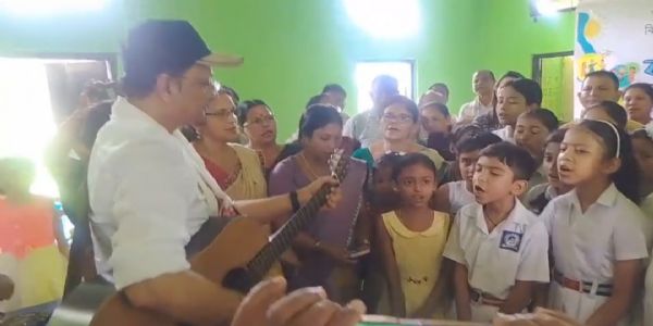 ছাত্ৰ ছাত্ৰীৰ গ্ৰীষ্মকালীন কৰ্মশালাত নগাঁও জিলাৰ আয়ুক্ত দেৱাশীচ শৰ্মা