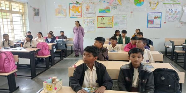 জনজাতীয় শিশুৰ ভৱিষ্যত গঢ় দিয়া একলব্য আদৰ্শ বিদ্যালয়