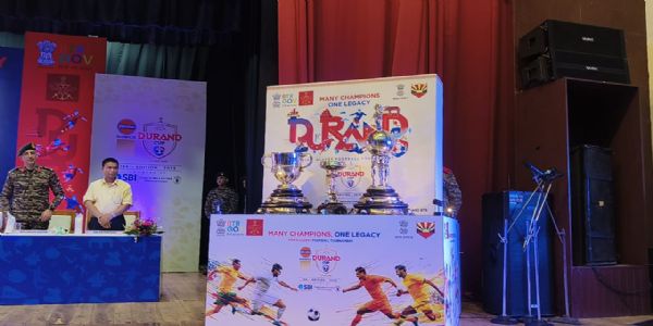 কোকৰাঝাৰত ১৩৪ সংখ্যক ডুৰাণ্ড কাপ ফুটবল ট্ৰফী উন্মোচন আৰু প্ৰদৰ্শন