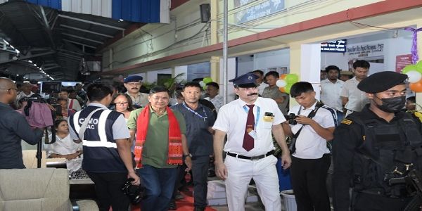 উত্তৰ পূব সীমান্ত ৰেলৱেৰ ডিফু ষ্টেচনত ৰাজধানী এক্সপ্ৰেছৰ ষ্টপেজ প্ৰদান