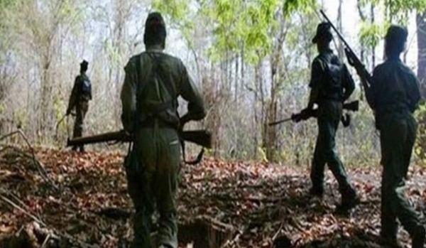 सुरक्षा बलों और नक्सलियों के बीच मुठभेड़ (प्रतीकात्मक तस्वीर)