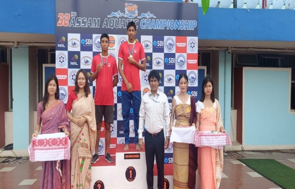 ৩২ সংখ্যক আছাম ষ্টেট একুৱেটিক চেম্পিয়নশ্বিপৰ প্ৰথম দিনাৰ খেল অন্ত