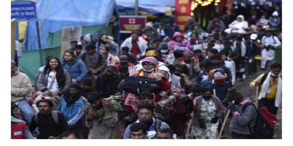 শ্ৰী অমৰনাথ যাত্ৰা আৰম্ভ, তীৰ্থযাত্ৰীসকল বালতাল আৰু নুনৱান বেছ কেম্পৰ পৰা ৰাওনা