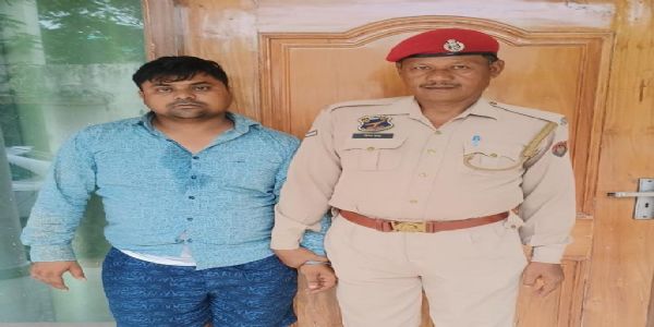মহানগৰীত চোৰ আটক, অপৰাধত ব্যৱহৃত সামগ্ৰী জব্দ