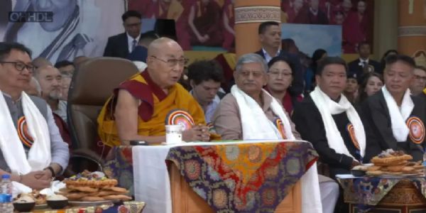ধৰ্মীয় গুৰু দালাই লামাৰ বয়স ৯০ বছৰ সম্পূৰ্ণ, মেকলিয়ডগঞ্জৰ চুগলাখাং বৌদ্ধ মঠত আয়োজিত ভৱ্য সমাৰোহ