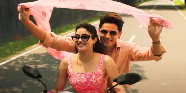 বক্স অফিচত ৰাজ ‘পৰম সুন্দৰী’ৰ, দ্বিতীয় দিনাই উপাৰ্জনৰ বৃহৎ জাঁপ