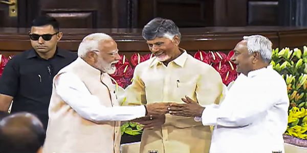 প্ৰধানমন্ত্ৰী মোদীৰ আজি এন ডি এৰ সংসদীয় দলৰ বৈঠকত সম্বোধন, গুৰুত্বপূৰ্ণ বিষয়সমূহৰ ওপৰত চৰ্চা