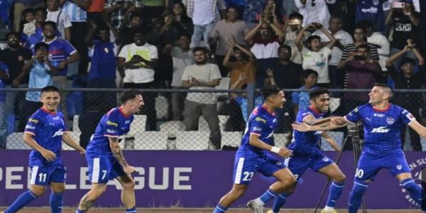 বেংগালুৰু এফ চিয়ে অনিৰ্দিষ্টকাললৈ বন্ধ কৰিলে খেলুৱৈ আৰু কৰ্মচাৰীৰ দৰমহা