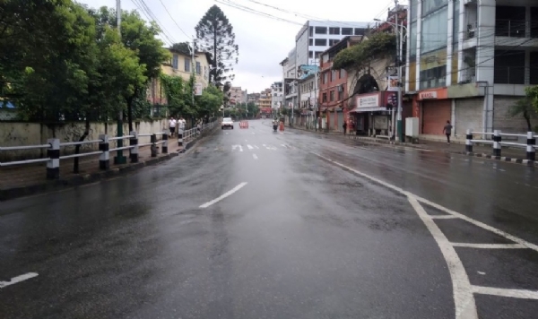 नेपाल में सड़कों पर सन्नाटा पसरा है। फोटो - इंटरनेट मीडिया