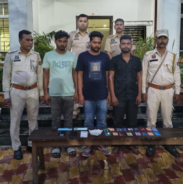 যোৰাবাটত আৰক্ষীৰ জালত তিনিটা কুখ্যাত চাইবাৰ অপৰাধী