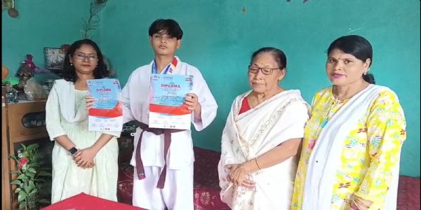 আন্তঃৰাষ্ট্ৰীয় পৰ্যায়ত কেৰাটে প্ৰতিযোগিতাত জাগীৰোডৰ কিশোৰৰ ৰূপৰ পদক অৰ্জন
