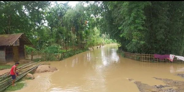 সৰুপথাৰত পুনৰ বানপানীৰে প্লাবিত বিস্তিৰ্ণ অঞ্চল