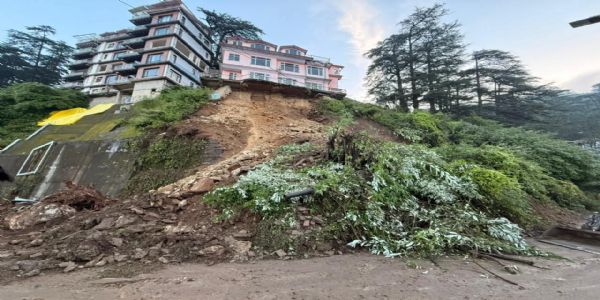 হিমাচল প্ৰদেশঃ কিন্নৌৰ ডাৱৰ বিস্ফোৰণ, শিমলাত ব্যাপক ভূমিস্খলন, ৫৫২ টা পথ বন্ধ