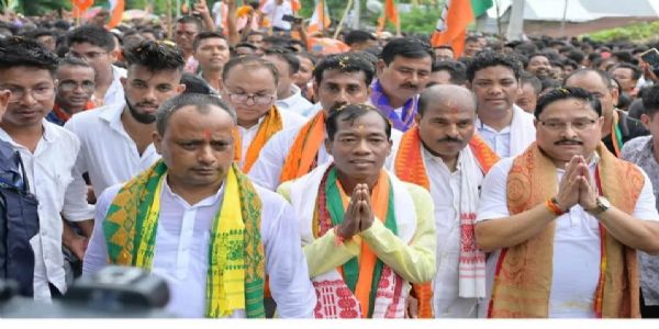 ওদালগুৰি জিলাৰ দহটা পৰিষদীয় সমষ্টিত মুঠ ৫১ গৰাকী প্ৰাৰ্থীৰ মনোনয়ন দাখিল