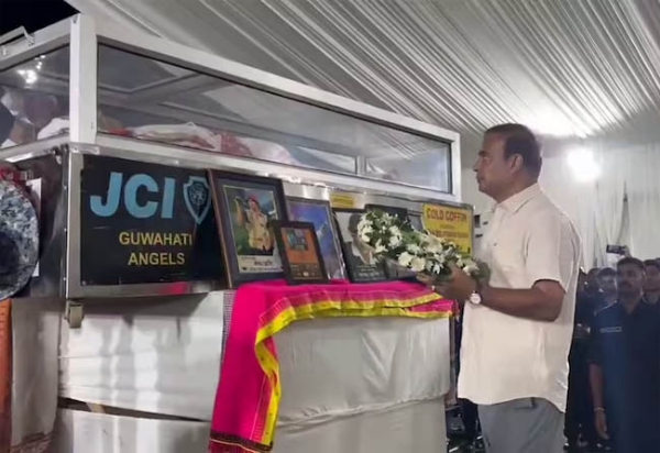 জুবিন গাৰ্গলৈ মুখ্যমন্ত্ৰীৰ শেষ শ্ৰদ্ধাঞ্জলি