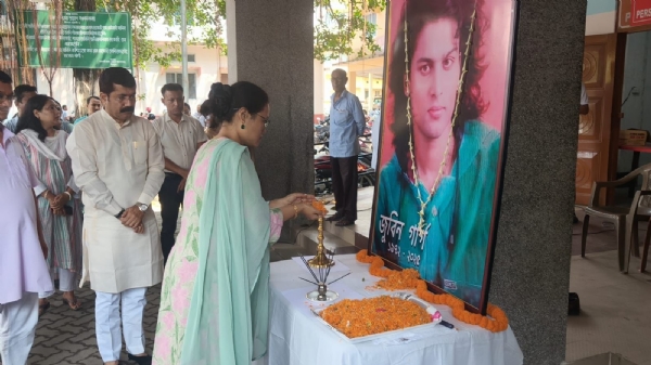 কোকৰাঝাৰ জিলা আয়ুক্ত কাৰ্যালয়ত জুবিন গাৰ্গক শ্রদ্ধাঞ্জলি ।