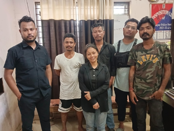 প্ৰসংগঃ সোণাপুৰৰ জুবিন গাৰ্গৰ সমাধিস্থলীত সুৰামত্ত যুৱক-যুৱতীৰ উদ্ভণ্ডালি।