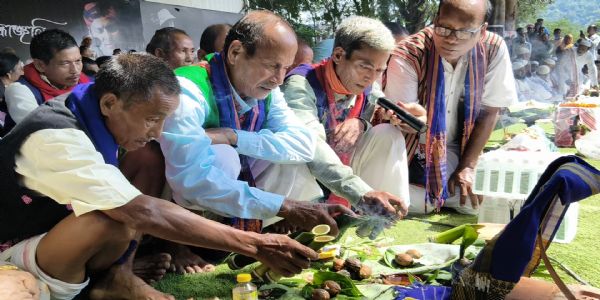শেষকৃত্যৰ সপ্তম দিনাও জুবিন অনুৰাগীৰ সোঁত সোণাপুৰলৈ