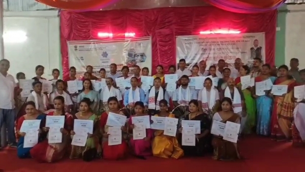 টিংখাঙত হস্ততাঁত বস্ত্ৰশিল্পৰ বিশেষ প্ৰশিক্ষণ কাৰ্যসূচীৰ সামৰণি