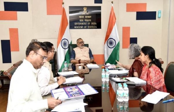 এম এছ পিত কপাহ ক্ৰয়ৰ বাবে সমগ্ৰ দেশতে  ৫৫০টা কেন্দ্ৰ স্থাপন, গিৰিৰাজ সিঙে প্ৰস্তুতিৰ পৰ্যালোচনা