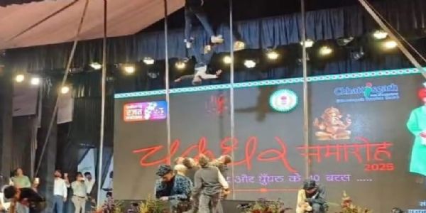 চক্ৰধৰ সমাৰোহত বস্তৰৰ মল্ল খম্বৰ শিল্পীসকলৰ শ্বাস ৰুদ্ধকাৰী কলা কৌশল
