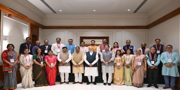 প্ৰধানমন্ত্ৰী মোডী আৰু মন্ত্ৰী ধৰ্মেন্দ্ৰ প্ৰধানৰ শিক্ষক দিৱসৰ শুভেচ্ছা জ্ঞাপন