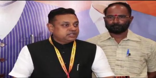 সম্বিত পাত্ৰৰ অভিযোগ, কয়- বিৰোধীয়ে চলাইছে ‘অনুপ্ৰৱেশকাৰী বাচাও আন্দোলন’