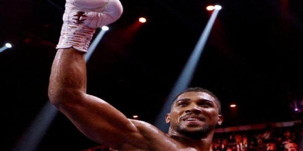 পথ দুৰ্ঘটনাৰ পিছত চিকিৎসালয়ৰ পৰা ওলাল এন্থনী জোছুৱা; দুজন ঘনিষ্ঠ সহযোগীৰ মৃত্যু