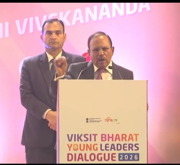 कार्यक्रम को संबोधित करते अजीत डोभाल कार्यक्रम को संबोधित करते अजीत डोभाल